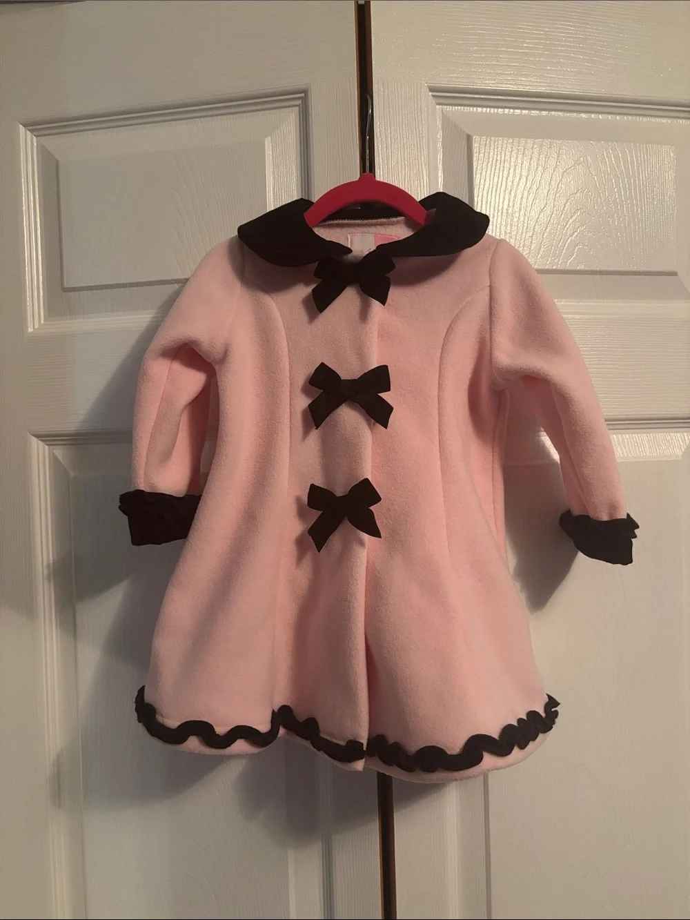 *BRAND NEW* Girls Pink Coat with Black Trim and Bows 🎀